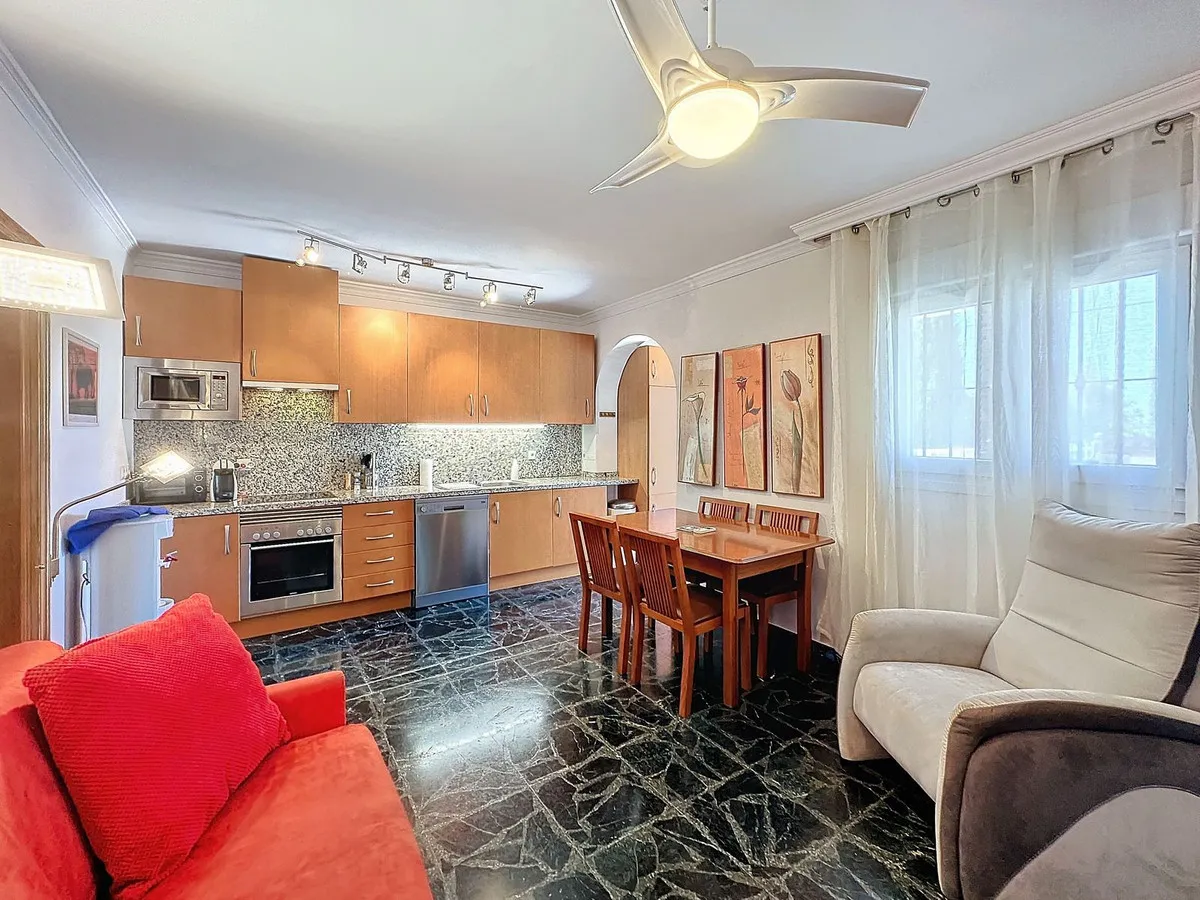 b1f06fb9-3ed2-4c84-96f6-7e44b425d67e