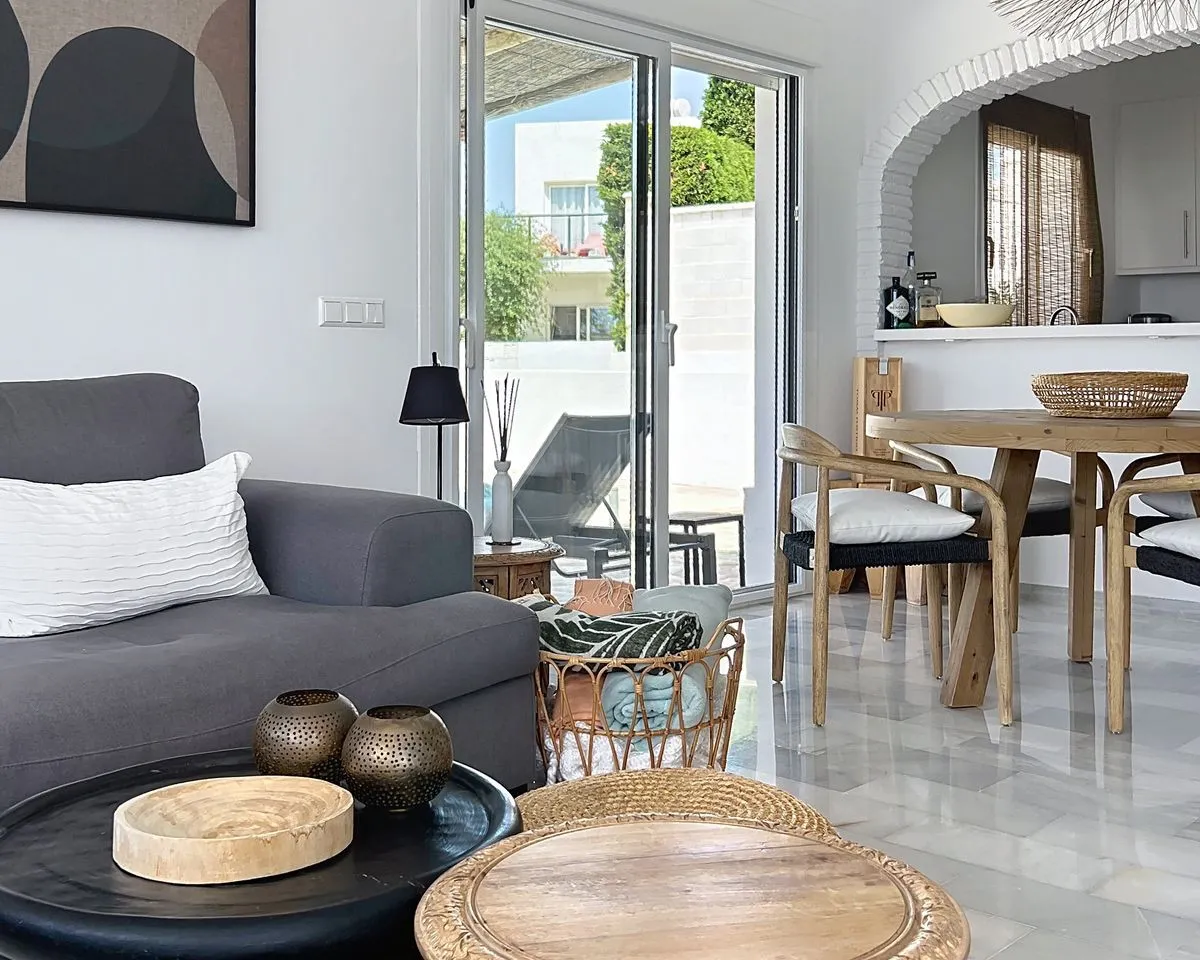 186f8d5e-7ee6-4d54-8161-3d05e88c8170