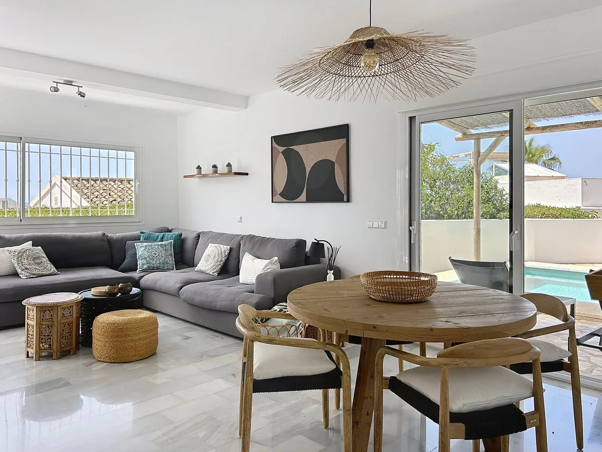 40e14c02-afa3-4425-a805-93a116a02d4b