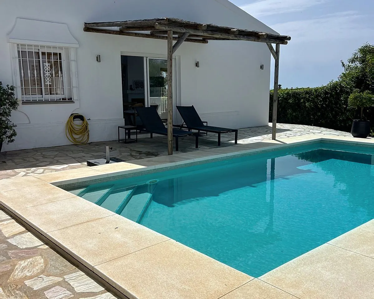 87dd471b-6275-403d-b748-7afb401e838e