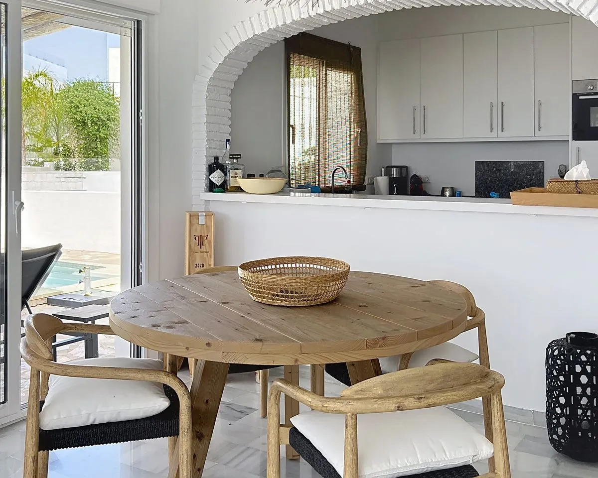 d9de83f0-7fd1-4719-9b02-55060cb7ca63