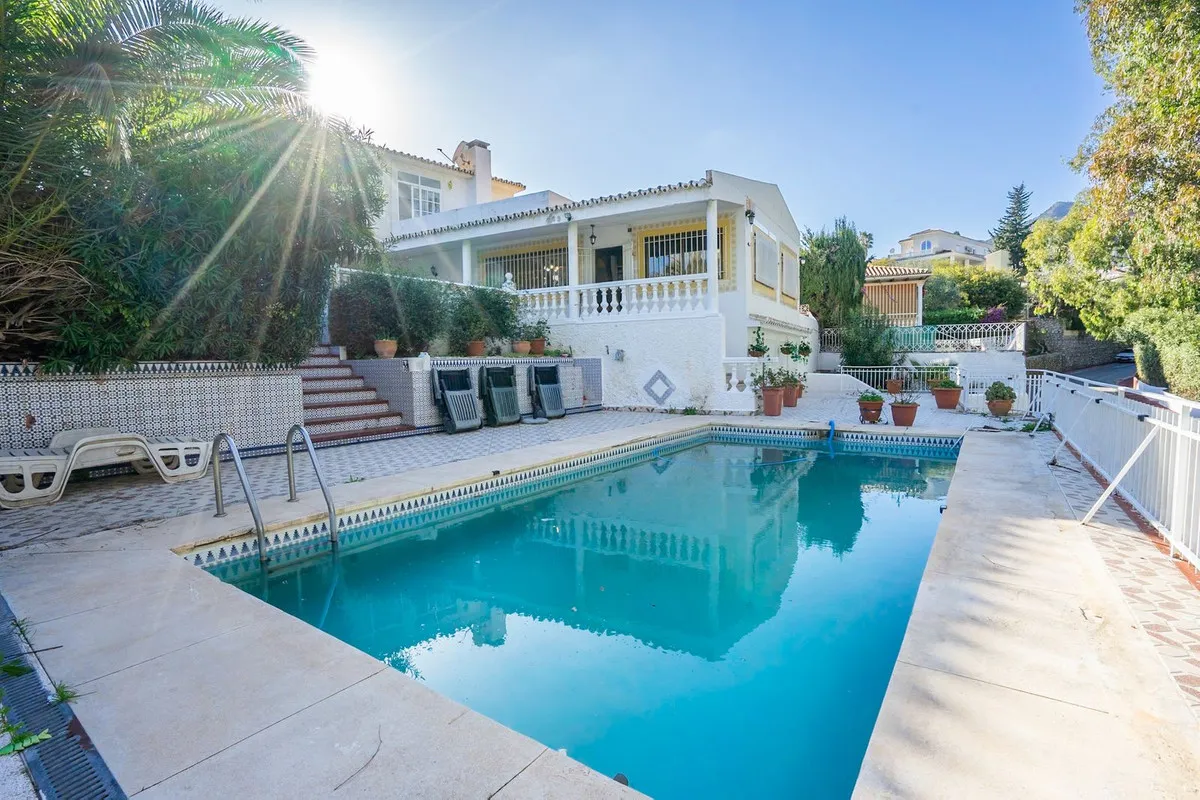 1601685d-64ac-41d4-b83c-14955fd74060