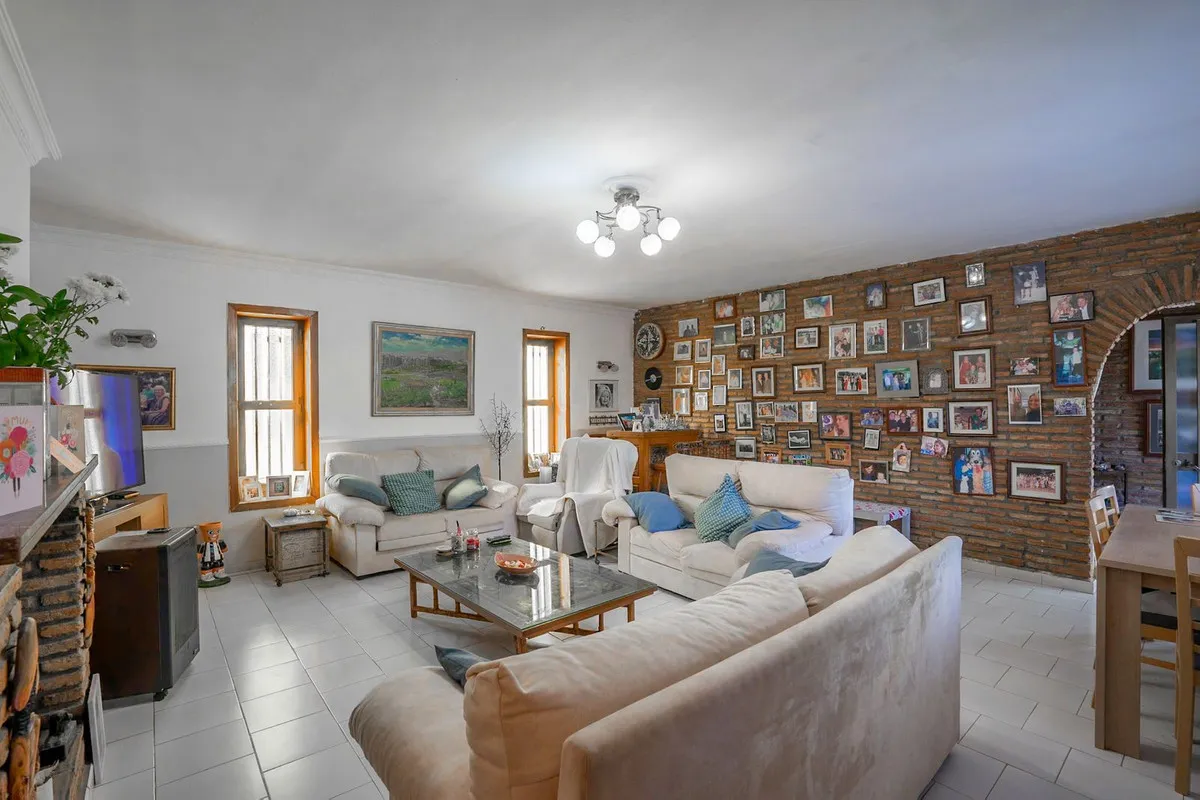 8e0cc260-c032-4052-8232-29b2c6c4f33f