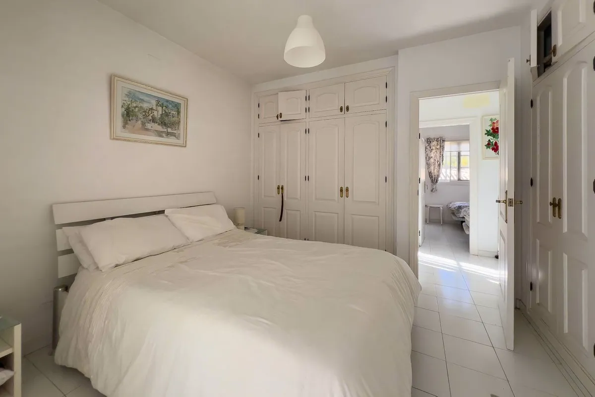 94d4cd37-a3f2-4bdb-8a08-a878eee5b352