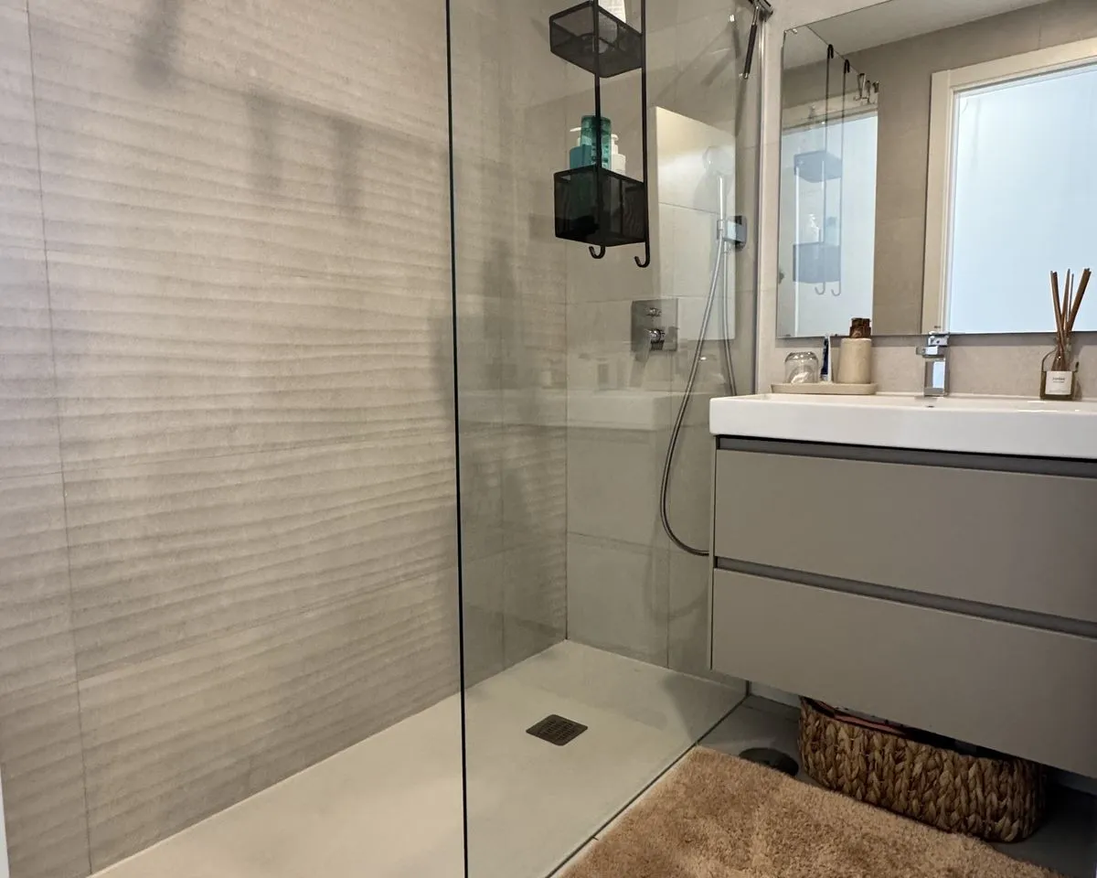 afb088a4-a786-42d4-a5fd-aa8d253150c1