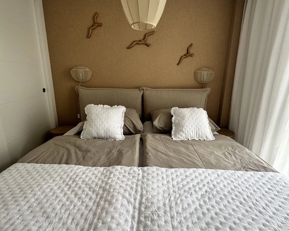 bb381fc7-995f-4040-8932-9d9e993ee36c