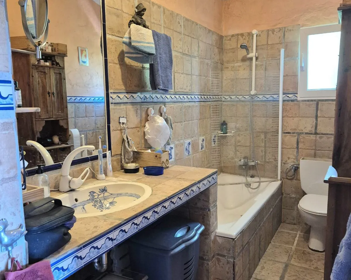 55b8f337-94ec-4a2c-9070-863dc1444160