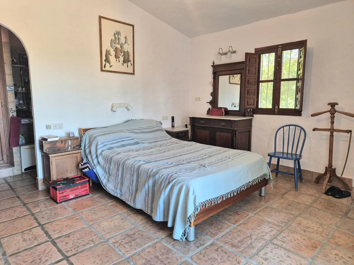 6d5bdbbf-097c-41e5-a3a0-7fd2a26daeda