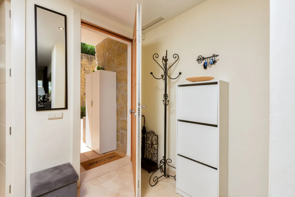 56b91b60-382f-4ad8-b1ba-9c72ecb530ef