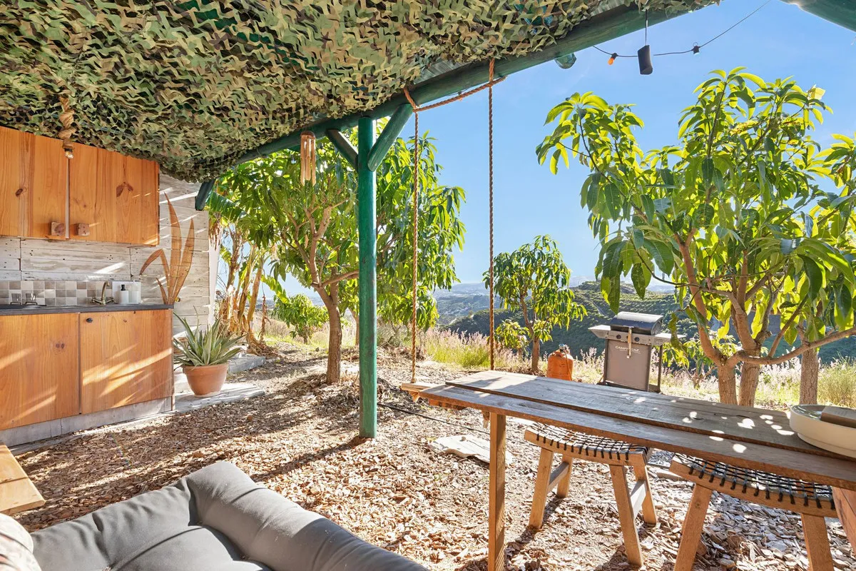 707d5823-619f-43d1-a793-c6595f9c05c1