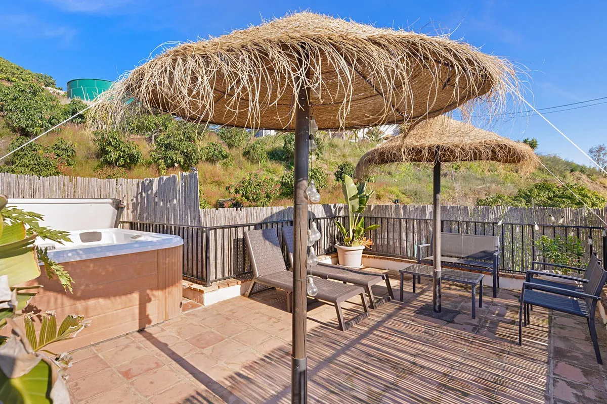 76b8ccb7-55c4-42e9-9cc8-46a552372a9c