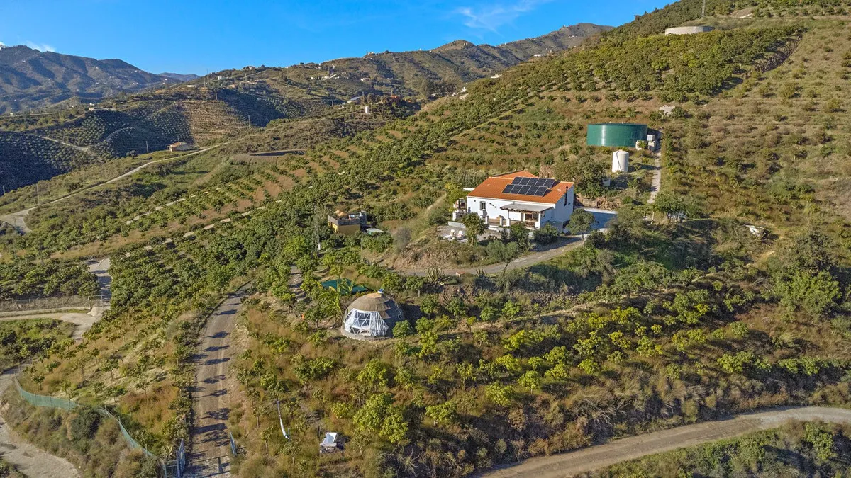 85de805e-fc4d-4be8-8dcb-6f4144b0040e