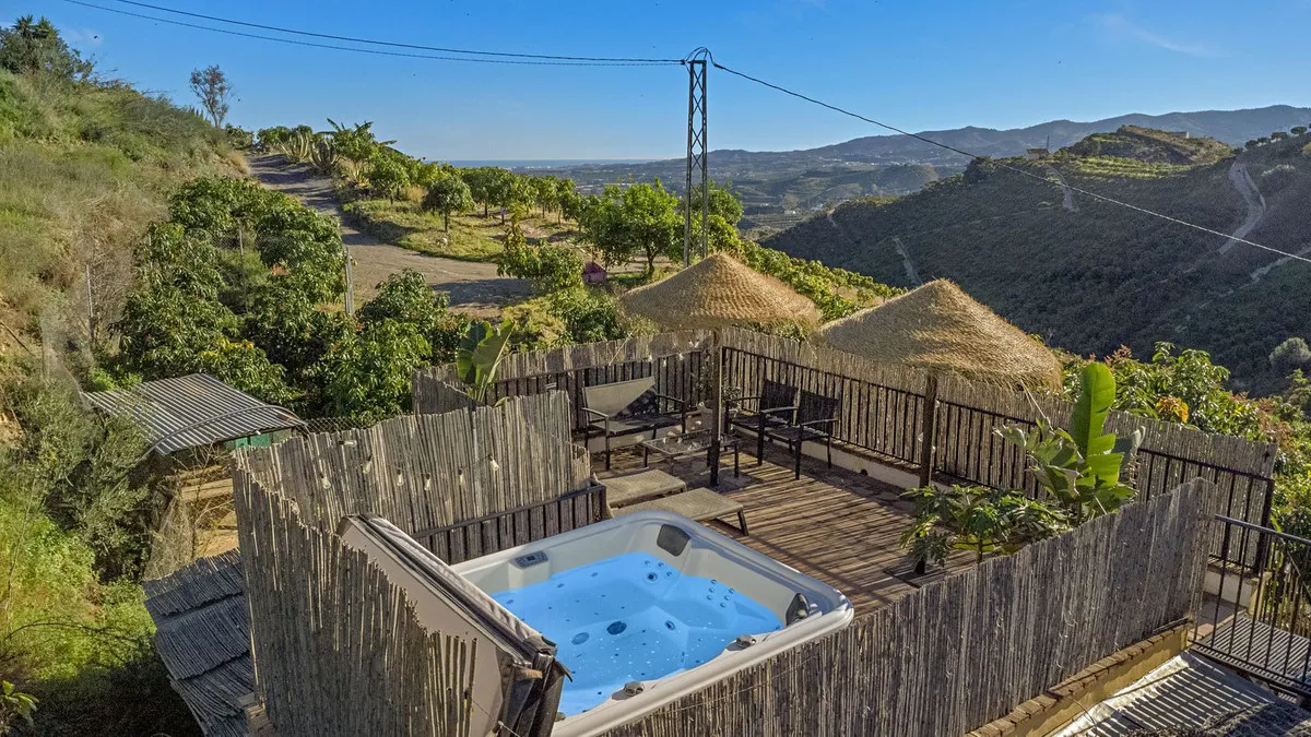 a56e4ab2-00e4-46e4-82c3-3e5514f81845