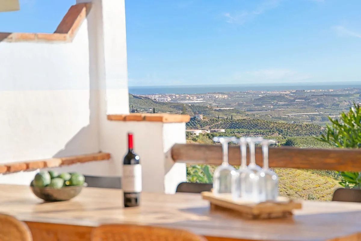 cc976dbe-139a-410a-9ff7-c3a41fe42a12