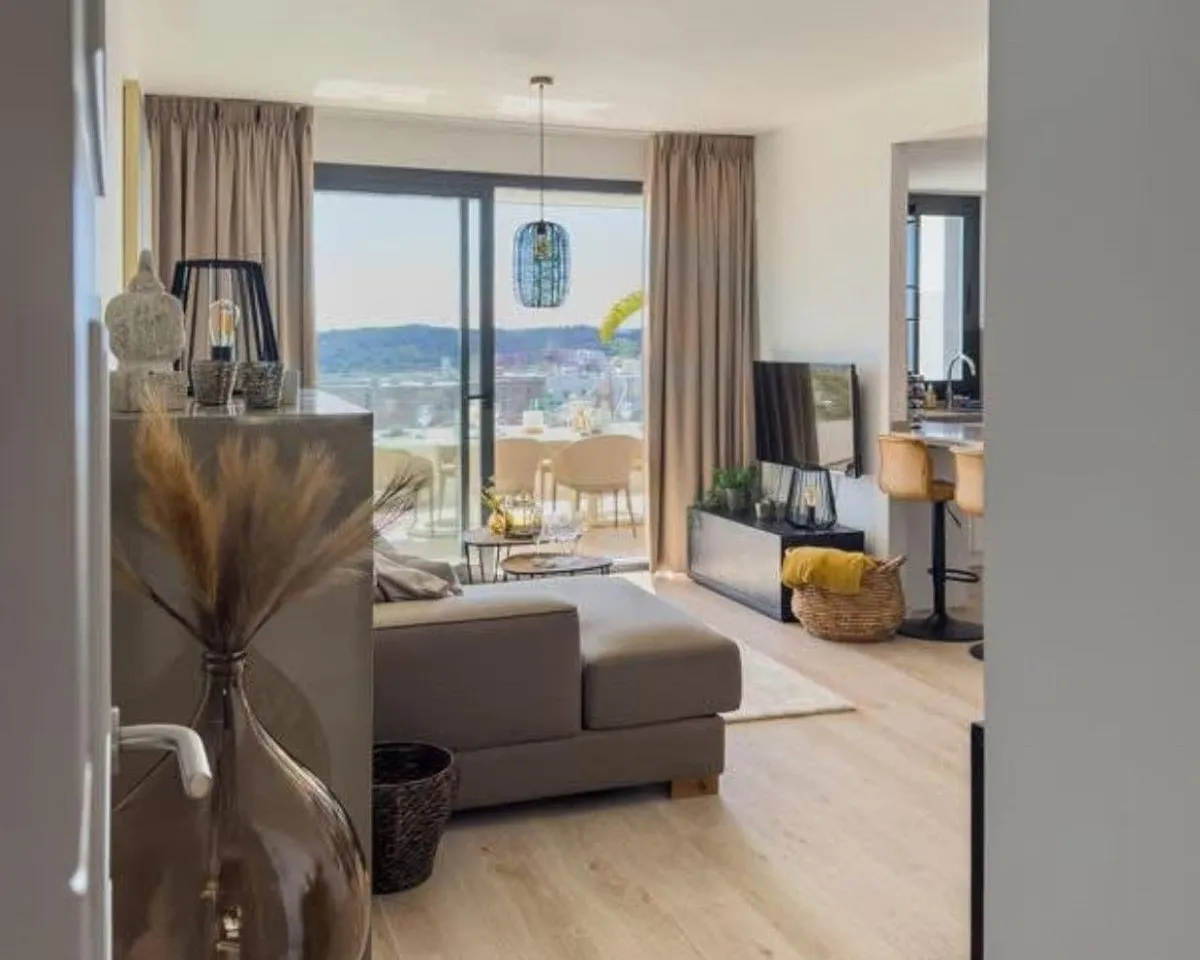 551246f4-d408-4cbe-a28d-a5d7ad53f8a3