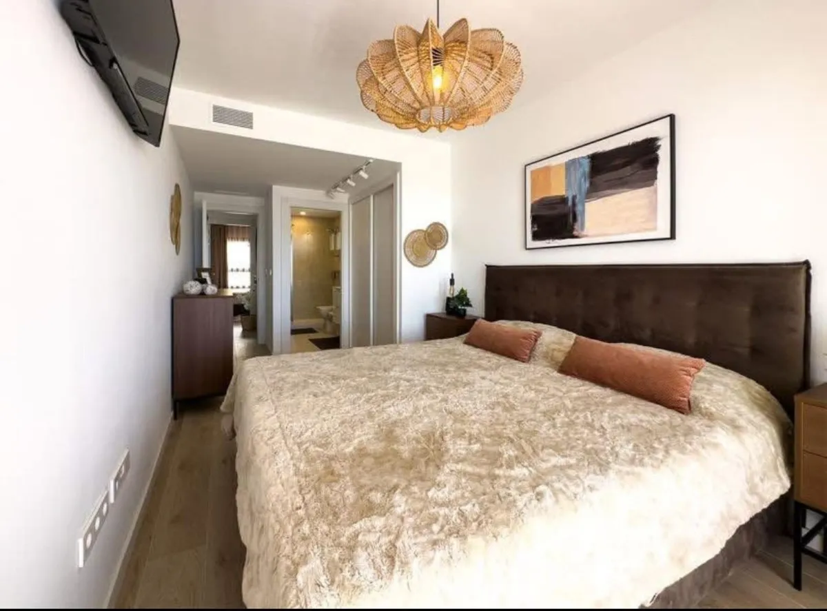 73aa8122-c14a-4cbb-b1fc-e42282df6731