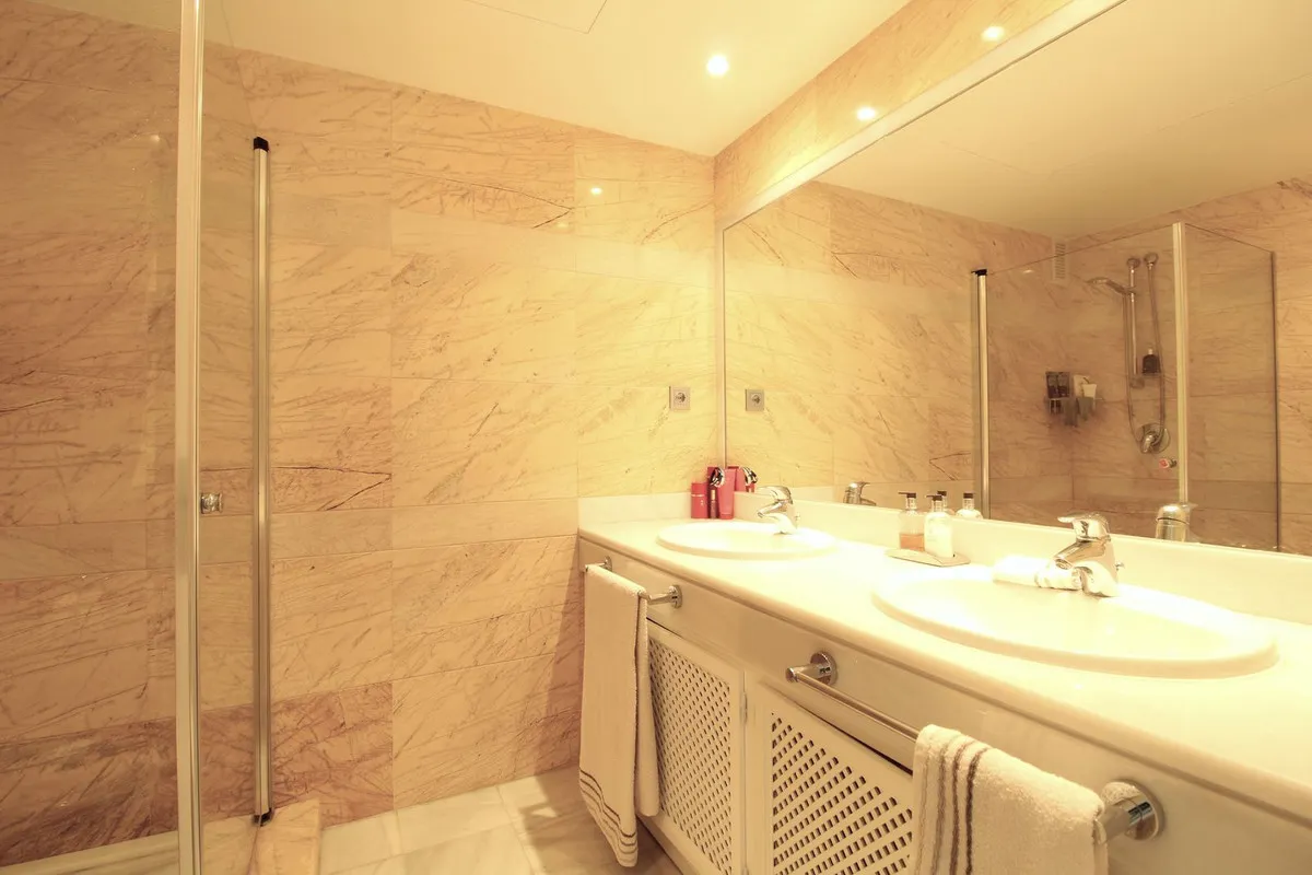 cb3588e9-859e-4d5a-8cea-24a464238f45