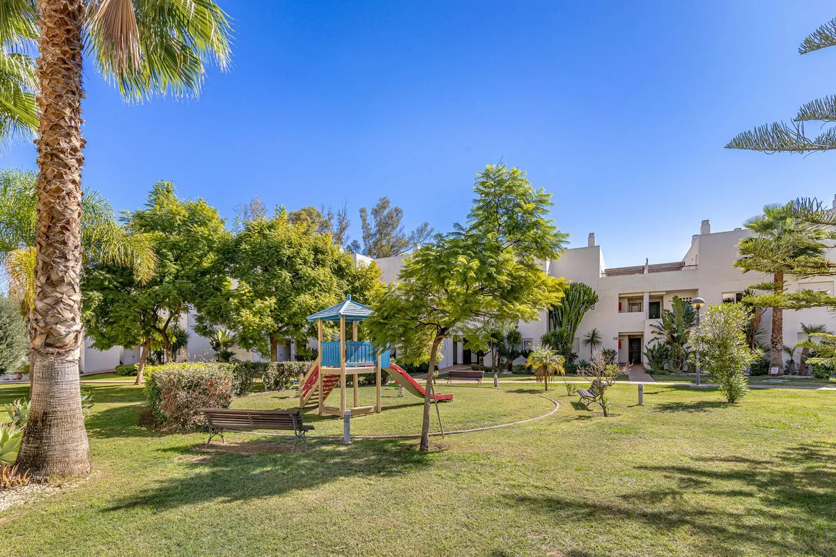 125a4e52-51e6-4640-81da-ad28a3c98584