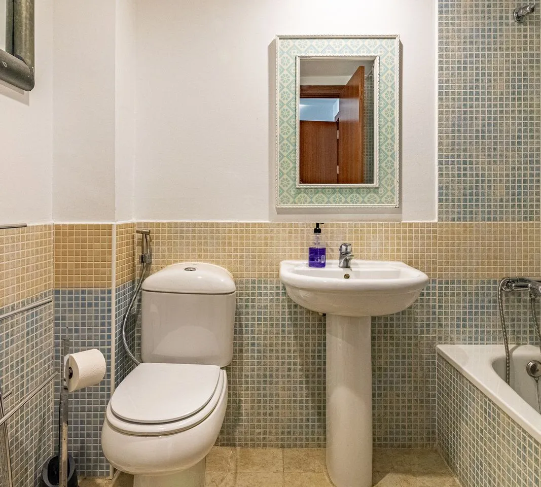 af83fb05-155a-4b43-b8a5-6a1df10e517f