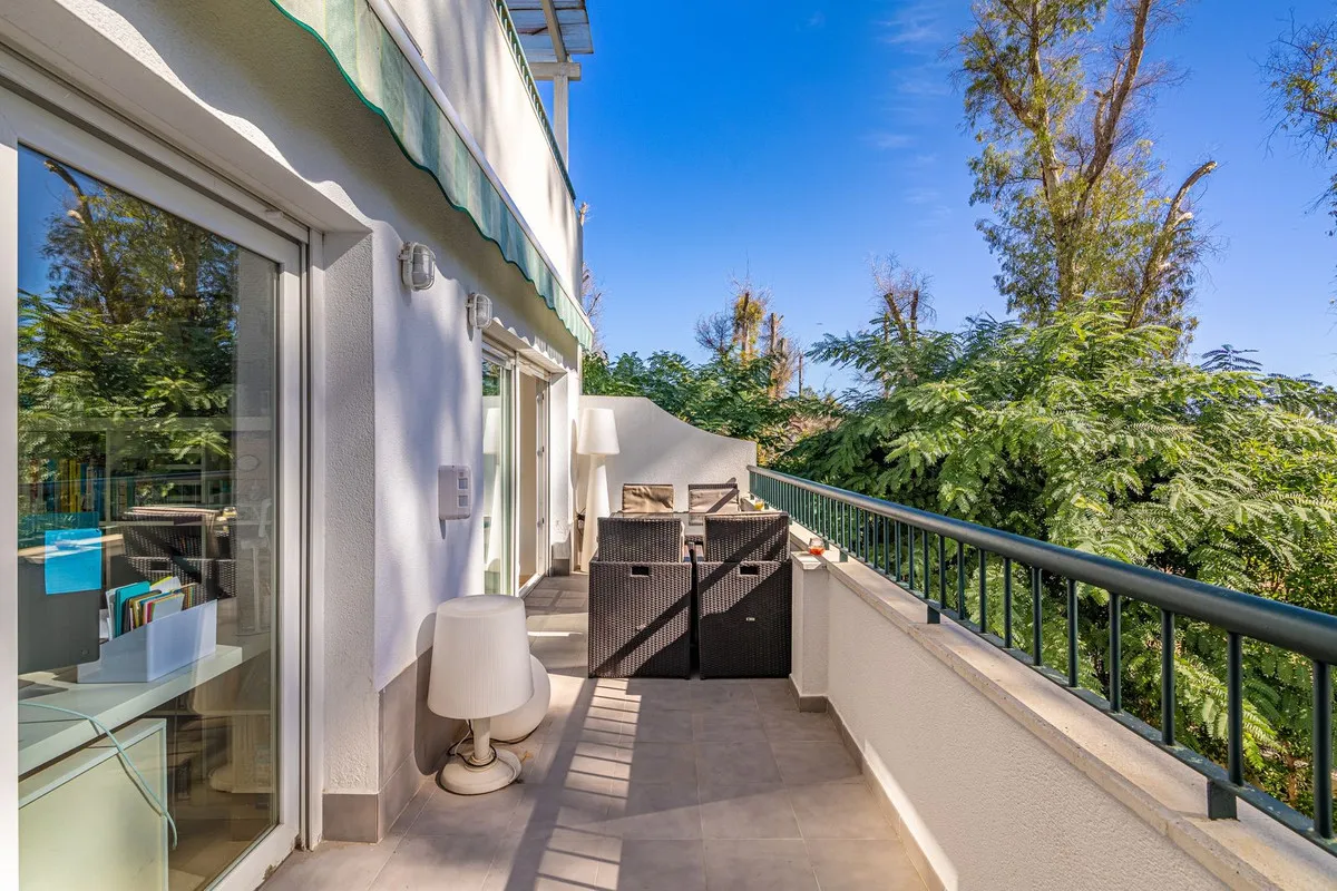 d4cee1bf-da51-423c-bc01-1e1a591c0154