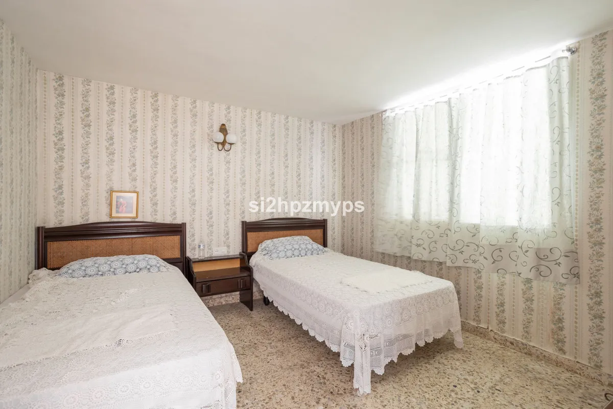 e156b3c5-6454-42a3-a1e0-3f2b28d513a2