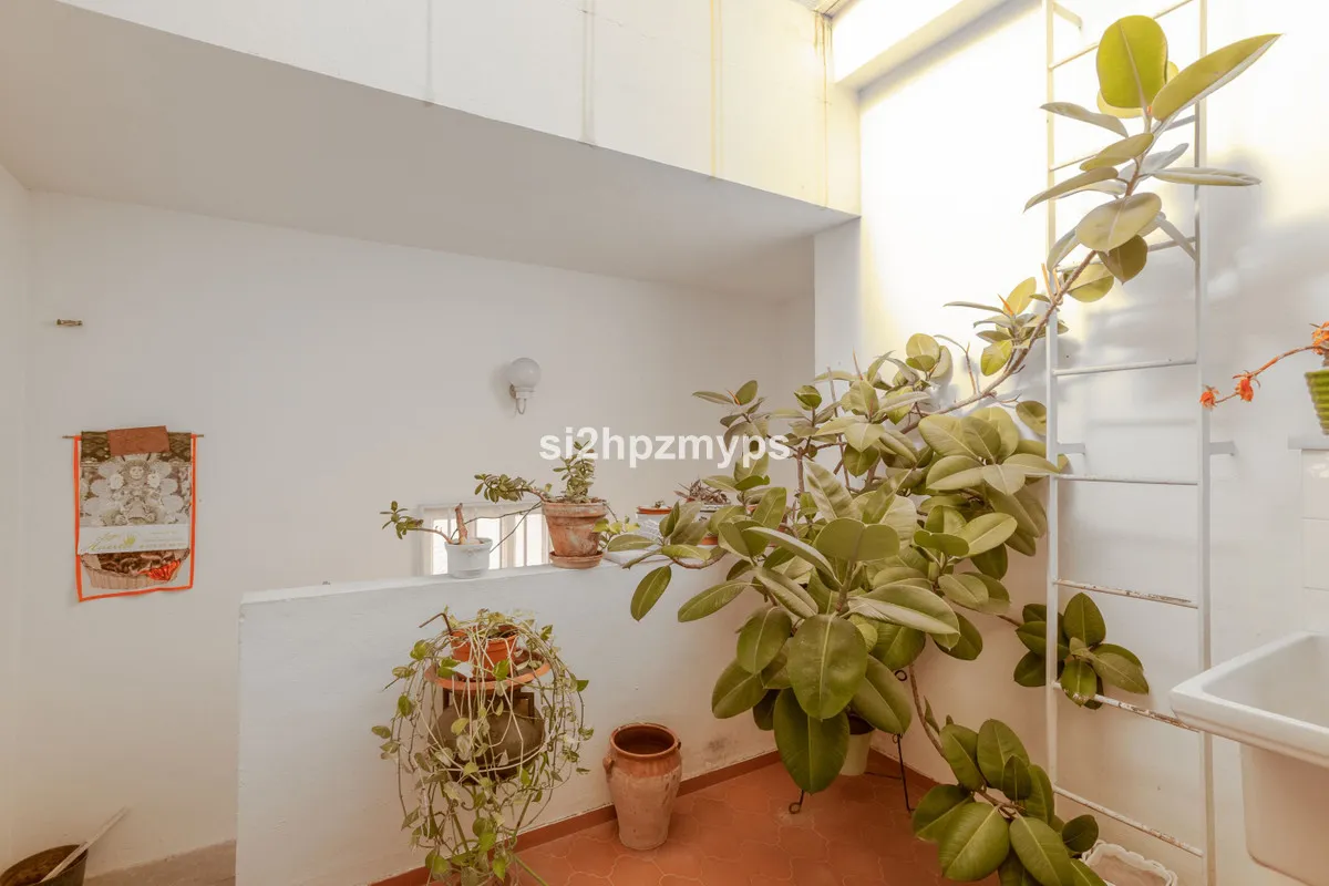 fa169d16-31be-4a41-a0f4-352a3db4aa63