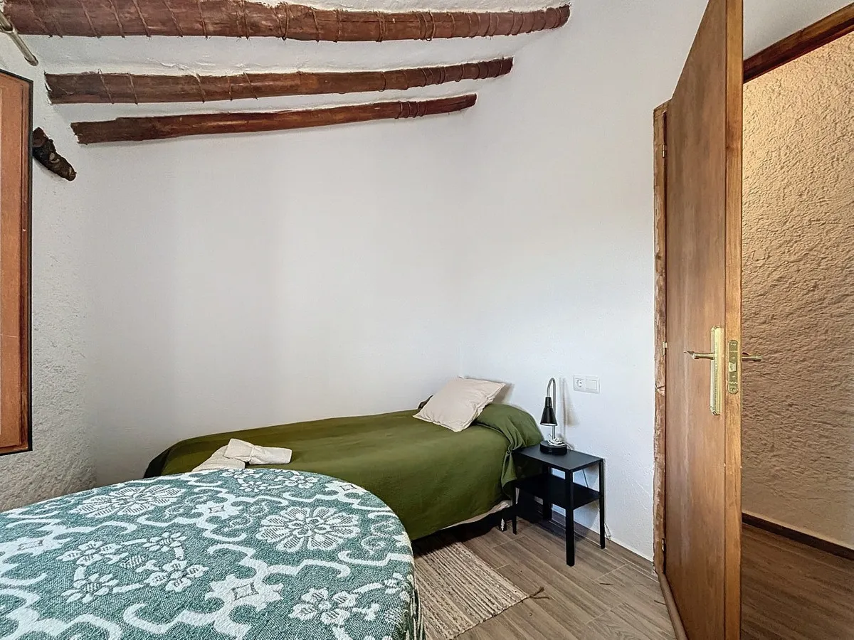 28335056-8a3c-481c-8e7e-c679e9c69cca