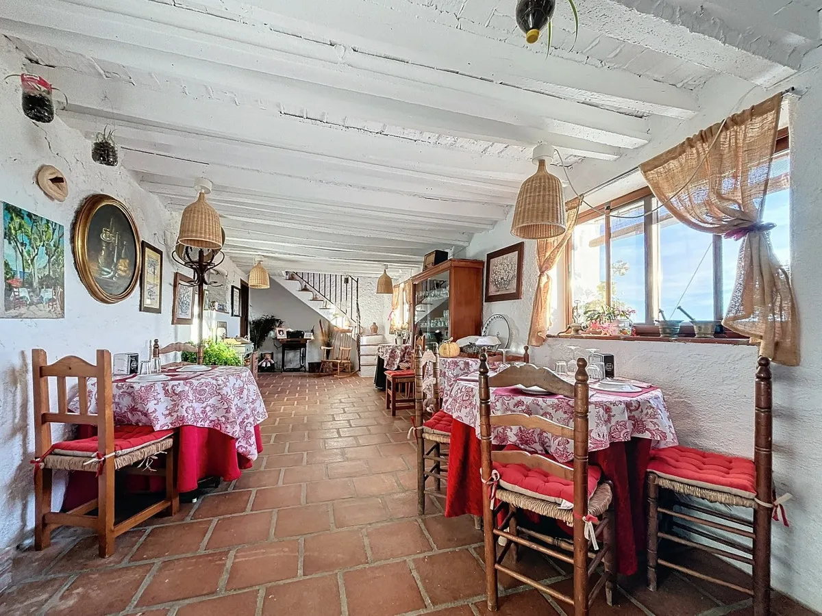 a84d05e6-434c-4e9c-8fcb-e1e974c8ee76