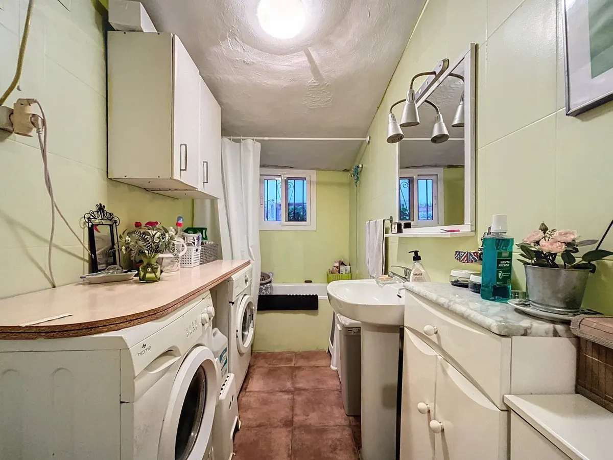 a8b43797-4ee0-4839-9658-8371100ca86c