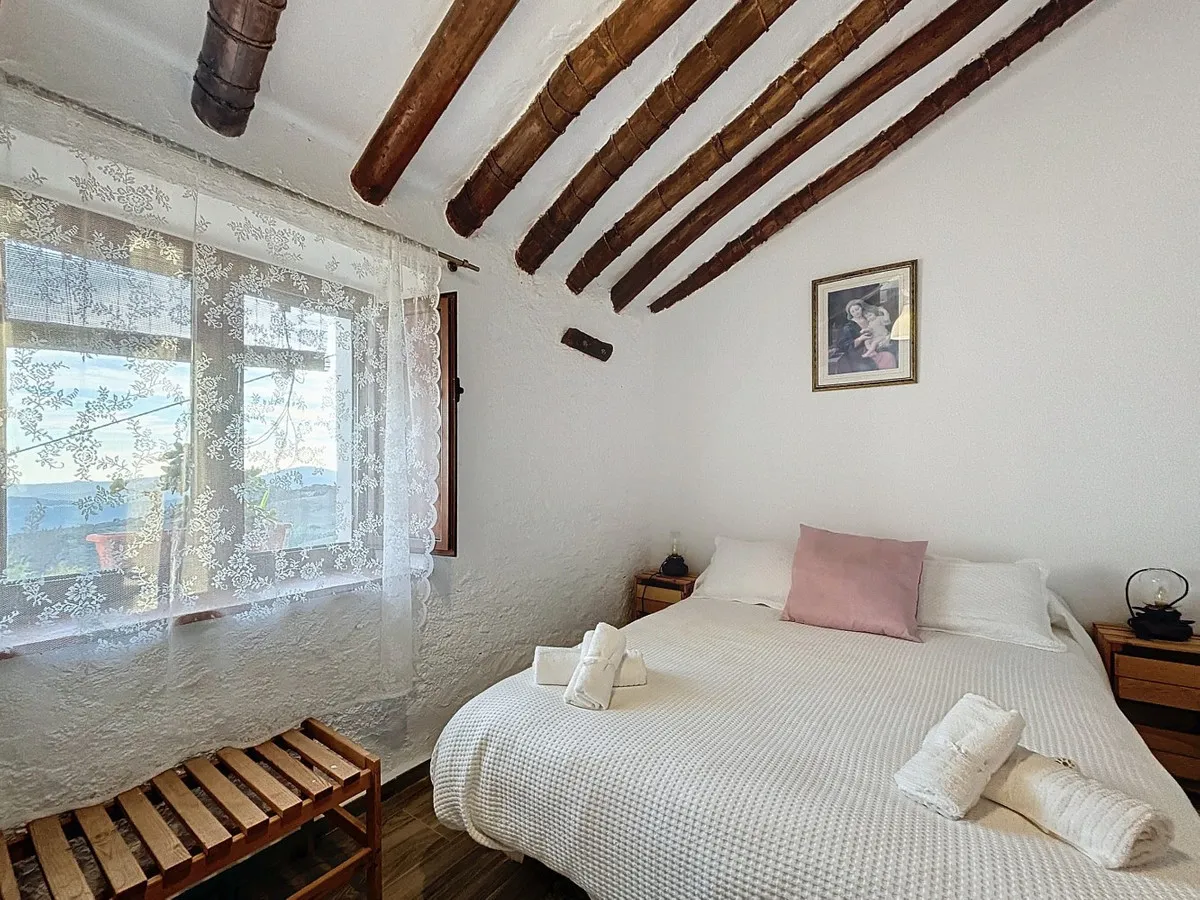 aec2e128-93e8-4082-b8c3-cc655ce10b97