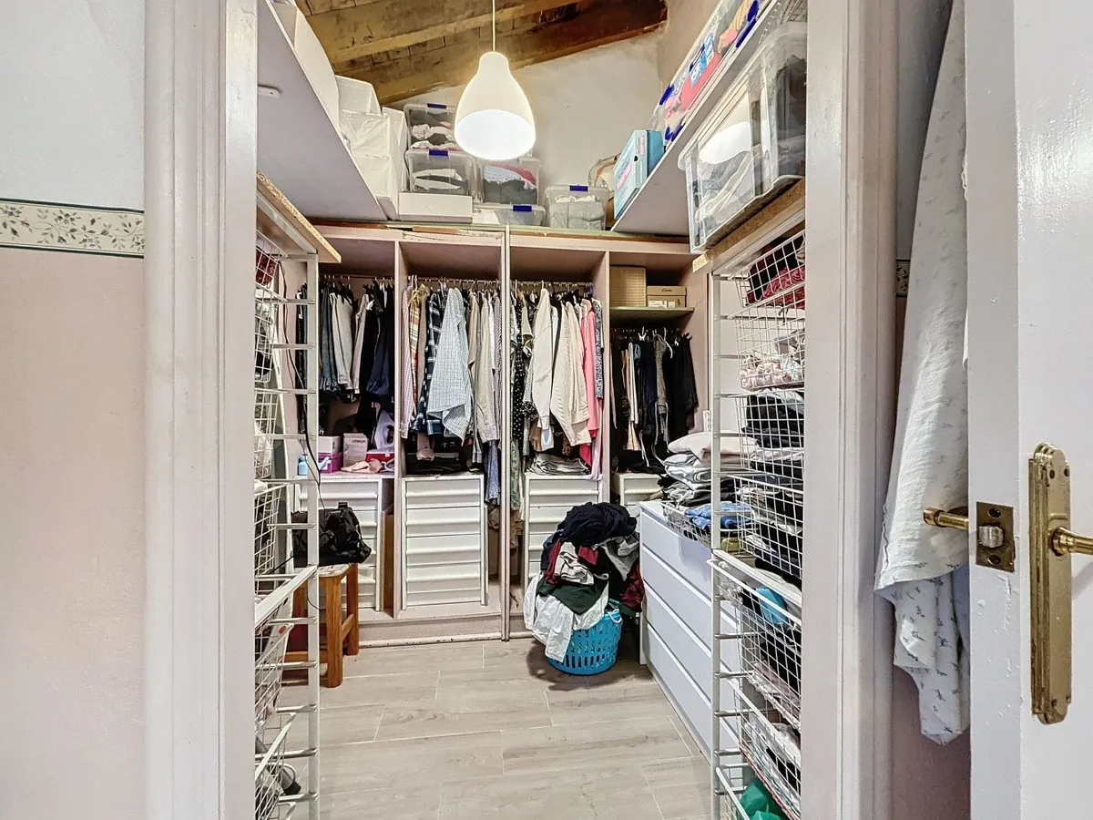 b3944089-2333-494f-bf9f-c004499ec1ef