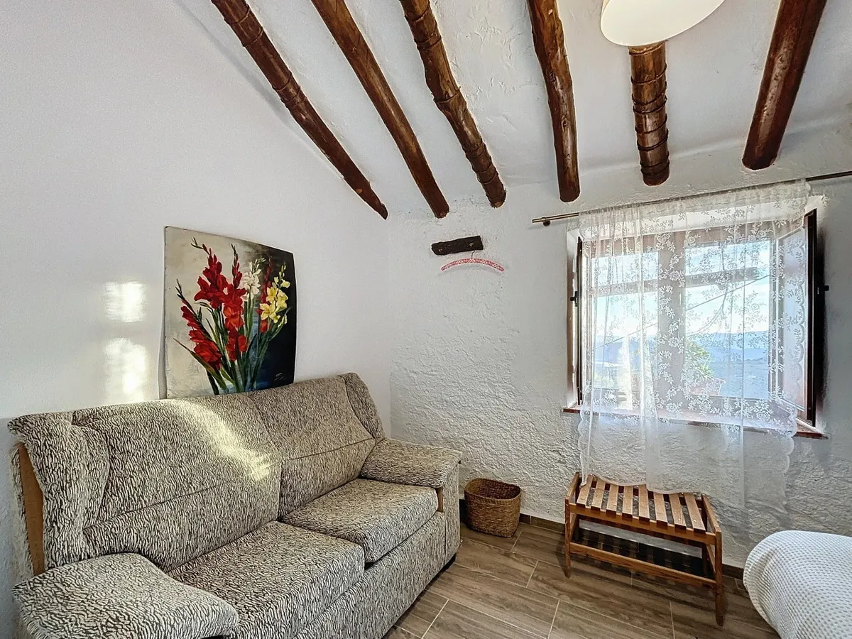 d5a6115d-88ca-461a-b199-8c2fc55342b8