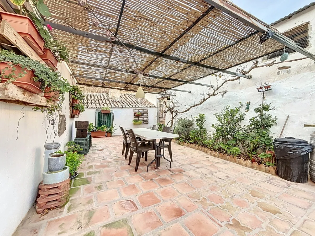 f827bdd1-8928-496c-ab0d-dac6e1aadf98