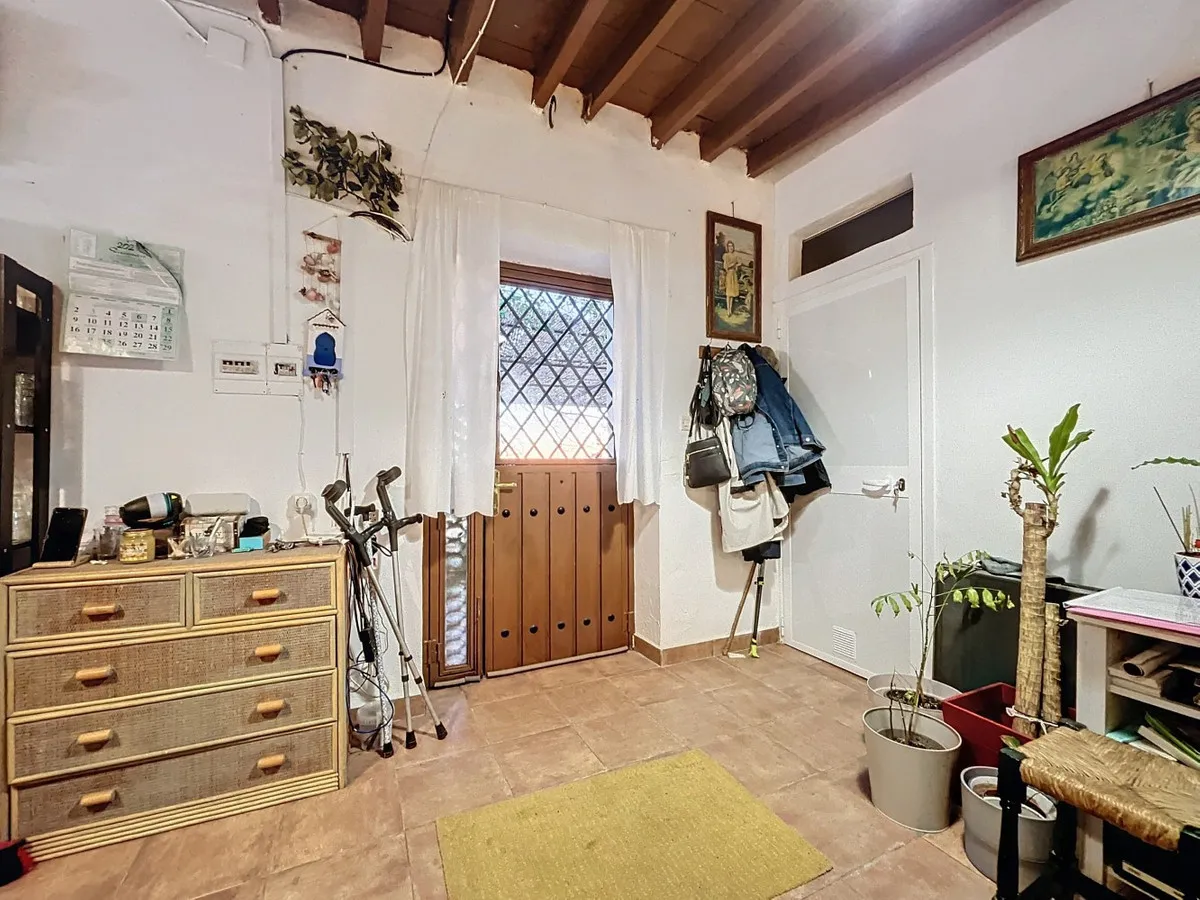 f8607488-dd78-43c4-8569-3f2e1e464b54