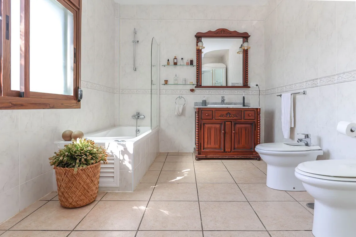 486d8990-1528-41e0-8910-1057c72904ee