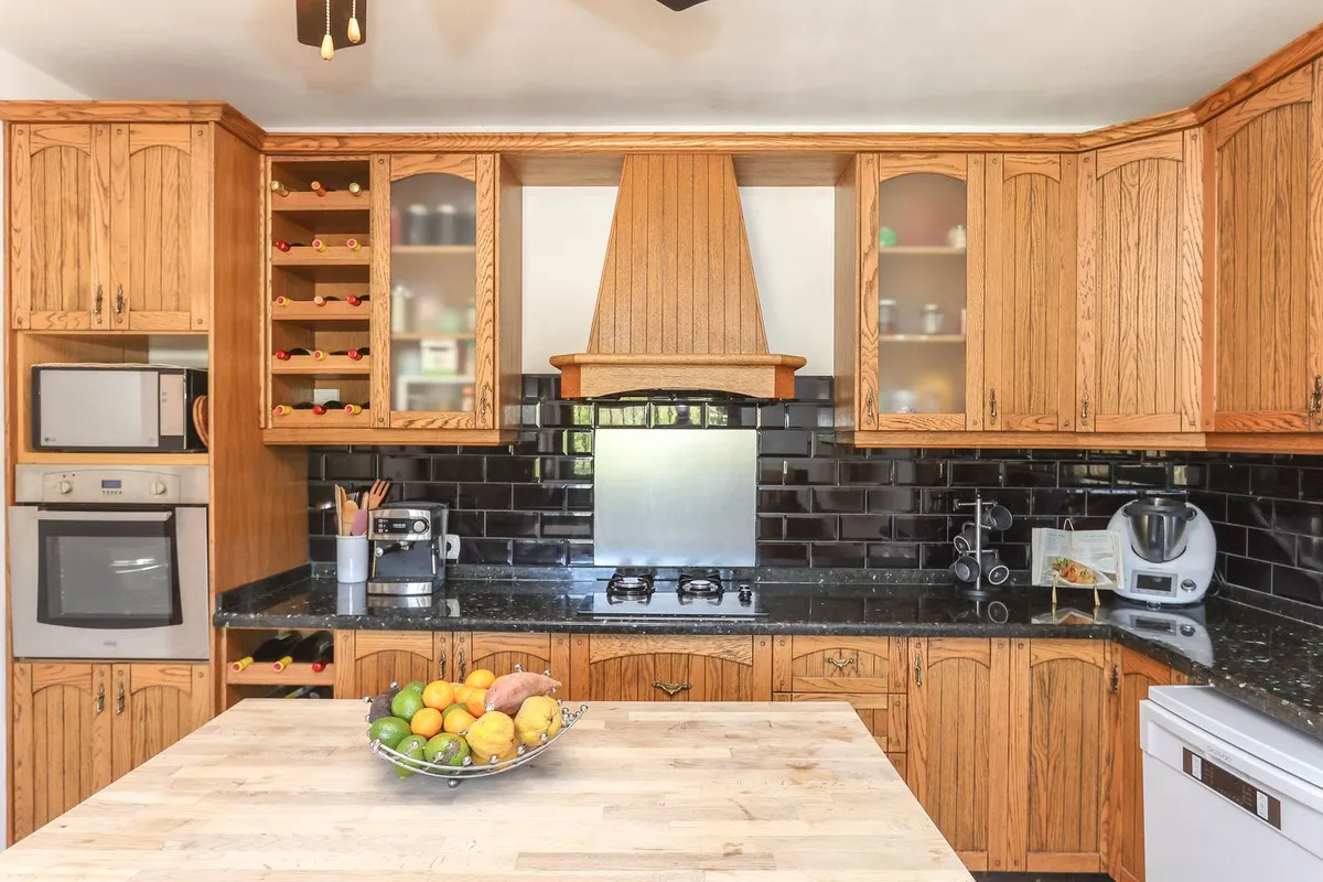 d20d07e0-0b3c-4ead-bfad-dd34eb3530e8