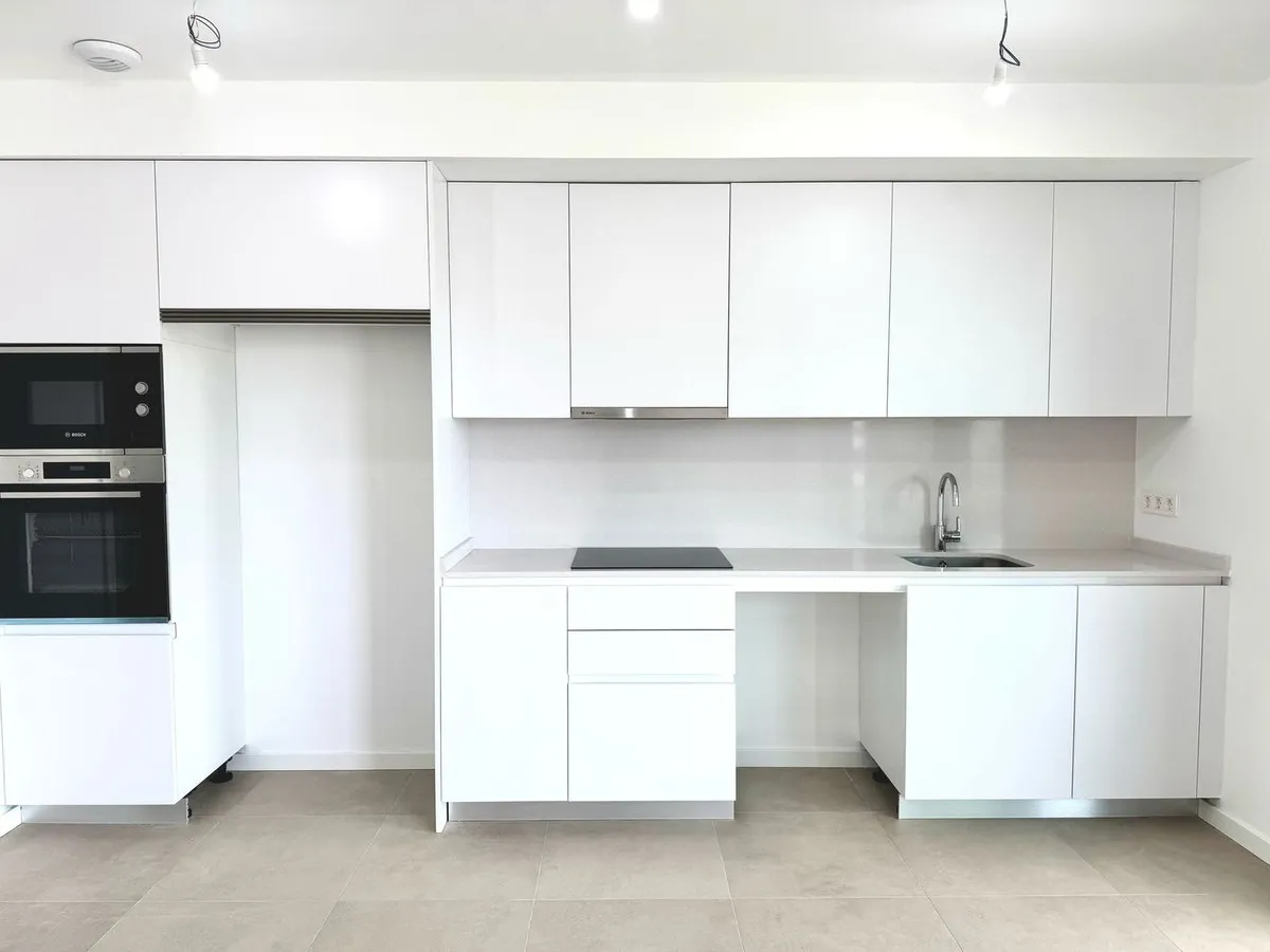 33d34e1b-ce92-4d52-8f2a-795832617b60