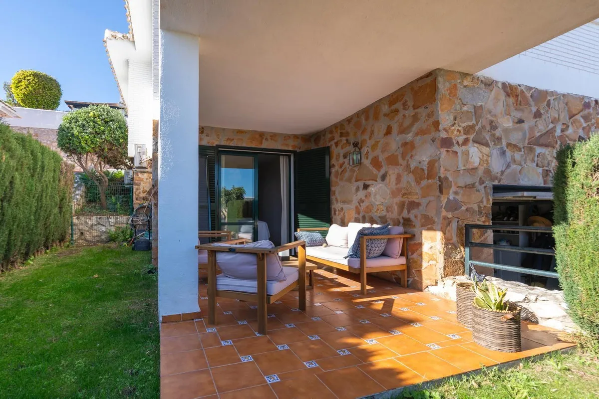 cb759d8d-975a-4042-bb2d-071218731ade