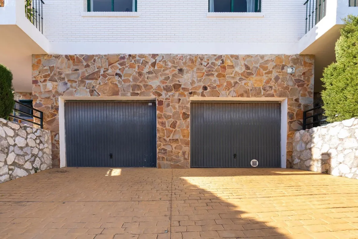 ce8cb715-34e5-4fc6-ba21-ba66331ac3ee