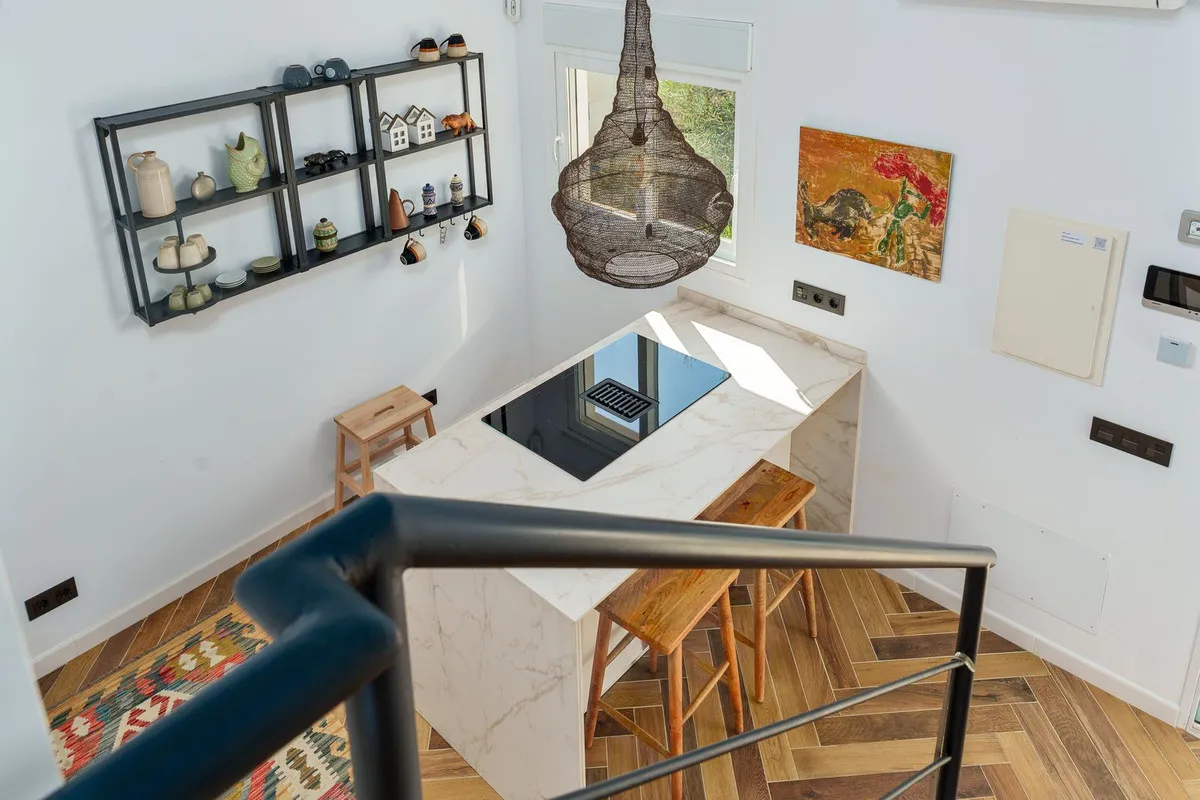 11ccf2d0-f84b-4a9a-a8f7-ea5757845a5c