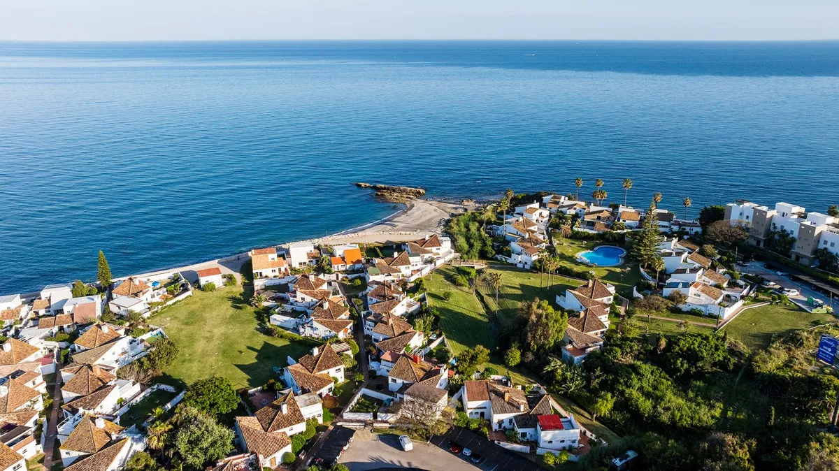 3c65b310-b6f8-4adb-a094-e688b7f315e4