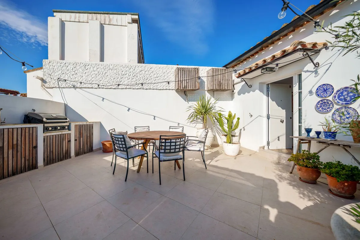 7629fafc-f8ef-4cf2-88ff-fde8d4a516ce