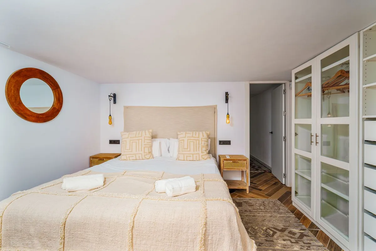 ae43b1f1-f6c9-4159-a5b2-2ecf79a2f678