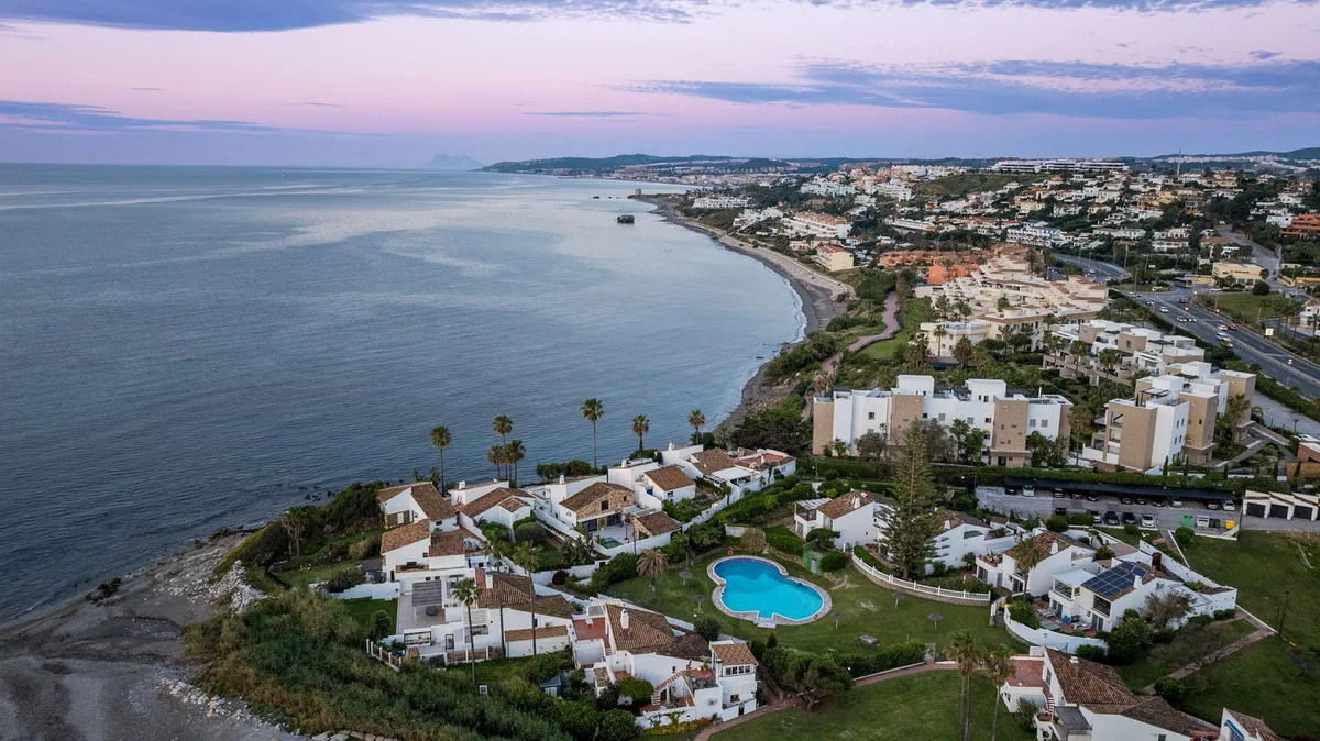 d36243c5-b248-4889-b40d-22753c6ba0a9