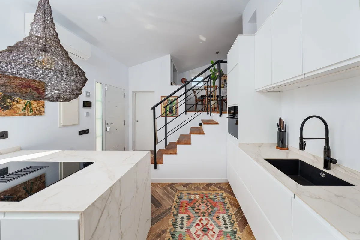 d774eb27-ba95-47ca-af3c-50d481c6614f