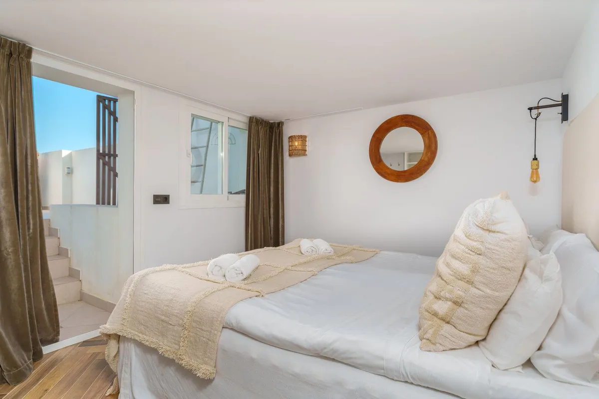 fbea187a-46d7-4faa-8637-703f0d5393c5