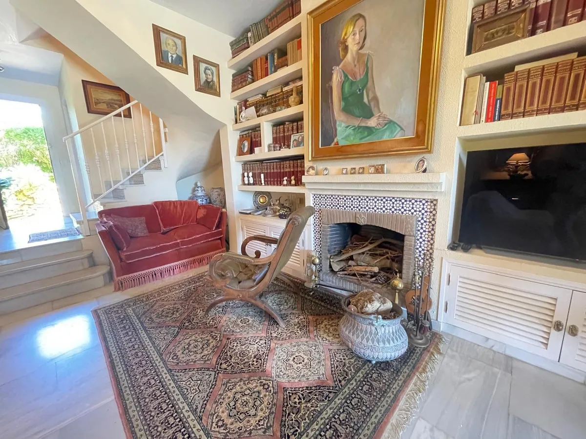 171d4004-b4c1-42a7-b848-55a1725419d5