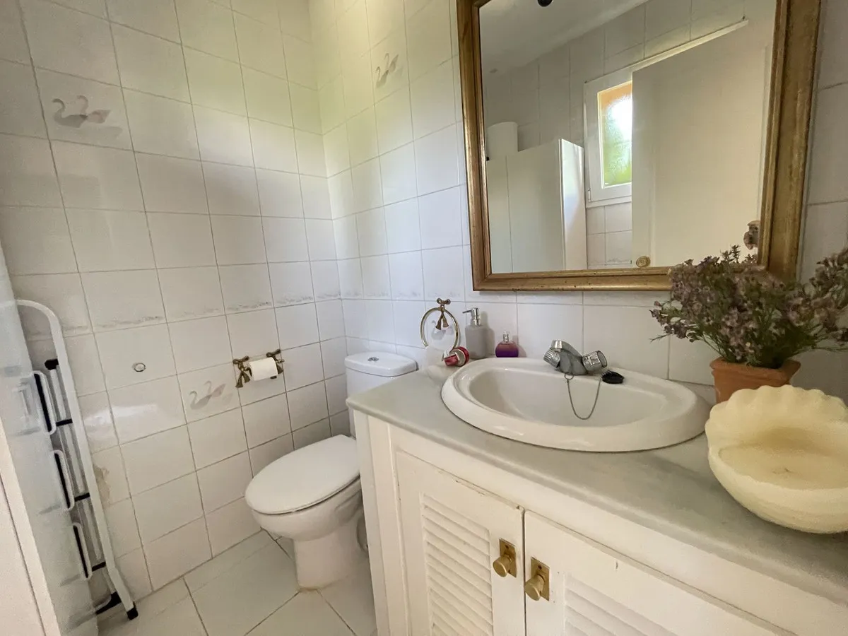 4a7ed000-b46d-4a8f-acd8-e7893396e866