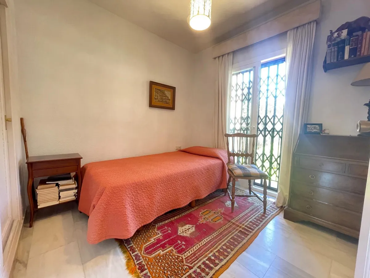 790d61d8-b97b-4126-991a-48772e4c4d7d