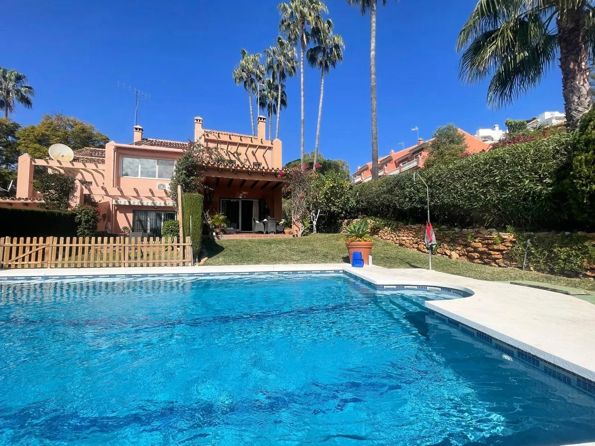 a40d5999-8a29-4566-a9c0-e46a94051b3f